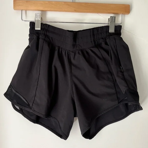 Lululemon Low Rise 4” Black Hotty Hot Shorts - Picture 4 of 6